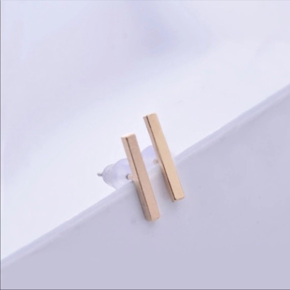 Mini Bar Stud Earrings - Picture 5 of 5